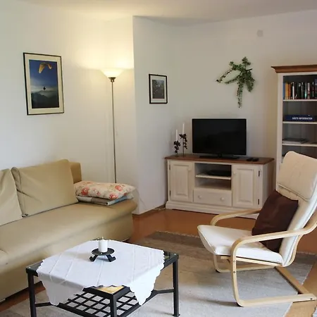 Heinrich Apartment *